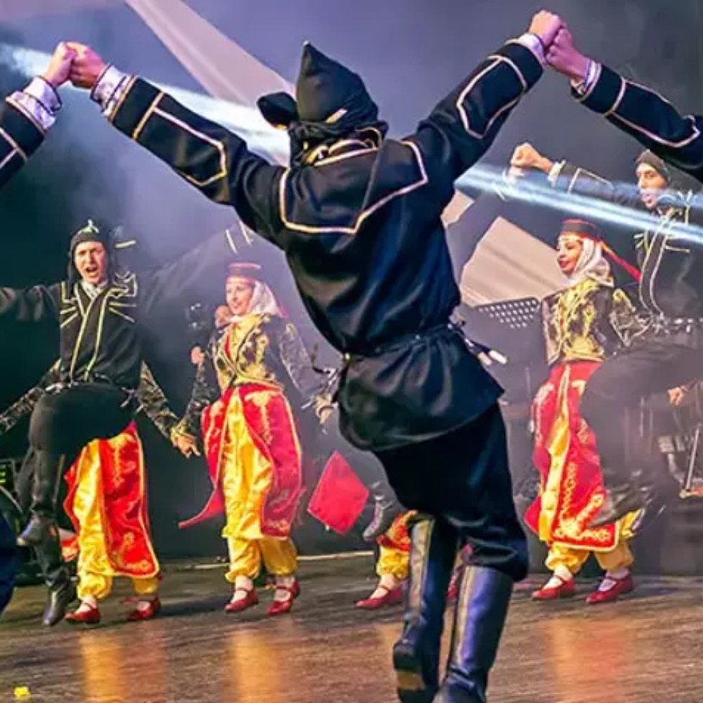 Profesyonel ekip ile düzenlenen konsept Türk Gecesi etkinliği